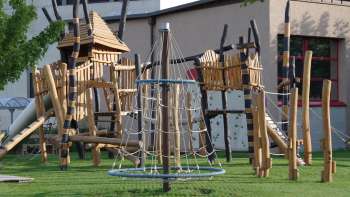 Parco giochi della scuola comunitaria