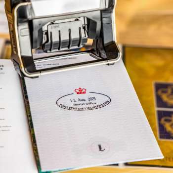 Francobollo ricordo, disponibile presso il Liechtenstein Center