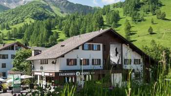 Vista esterna dell'hotel Falknerei Galina a Malbun