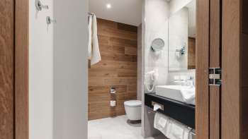 Bagno moderno all'Hotel Kommod