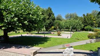 Campo da minigolf di Schaan-Vaduz con percorsi ben curati