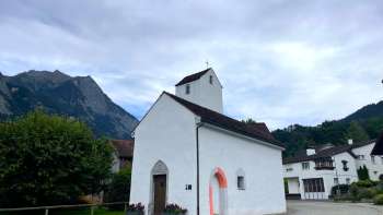 Vista esterna della Cappella di San Pietro