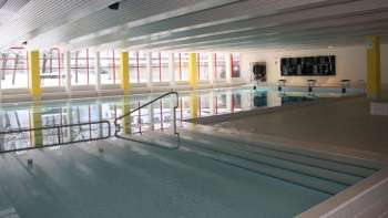 Vista della piscina nella piscina coperta di Balzers 