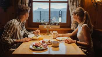Colazione all’Hotel Oberland con vista sulla valle del Reno