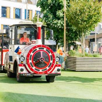 Il trenino turistico la zona pedonale di Vaduz