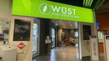 Ingresso del panificio Wüst
