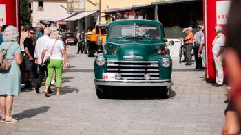 Raduno di auto d'epoca