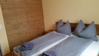 Camera da letto appartamento per vacanze Allmeina